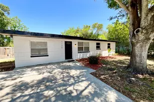 1135 7th St N, Safety Harbor, FL 34695 - Photo 3