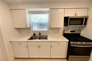 1135 7th St N, Safety Harbor, FL 34695 - Photo 5