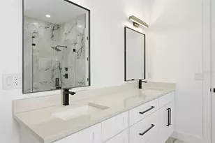 3325 55th Ave N, Saint Petersburg, FL 33714 - Photo 29