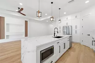 3325 55th Ave N, Saint Petersburg, FL 33714 - Photo 23