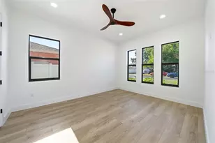 3325 55th Ave N, Saint Petersburg, FL 33714 - Photo 37