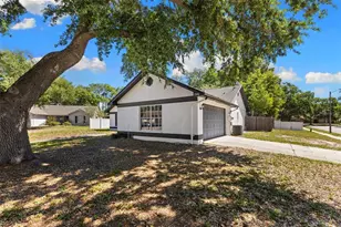 1546 Emblidge Ct, Lutz, FL 33559 - Photo 3