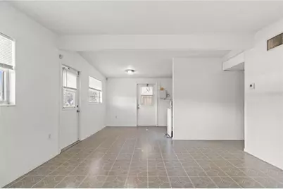 1421 14th Street E, Bradenton, FL 34208 - Photo 9
