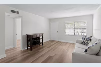 4910 Bay Street NE #111, Saint Petersburg, FL 33703 - Photo 3