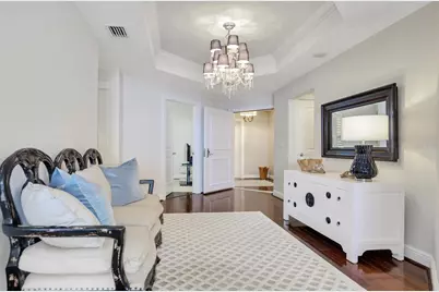 5823 Bowen Daniel Drive #802, Tampa, FL 33616 - Photo 3
