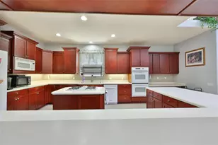2679 Lakebreeze Ln S, Clearwater, FL 33759 - Photo 11