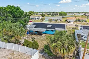 704 Ojai Ave, Sun City Center, FL 33573 - Photo 29