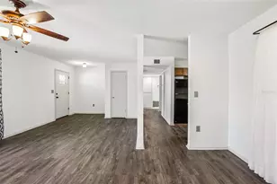 704 Ojai Ave, Sun City Center, FL 33573 - Photo 7
