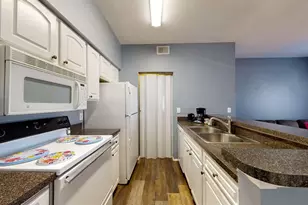 10764 70th Ave, Seminole, FL 33772 - Photo 15
