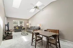 12239 Sun Vista Ct E, Treasure Island, FL 33706 - Photo 7