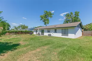 1612 Berkshire Dr, Brandon, FL 33511 - Photo 21