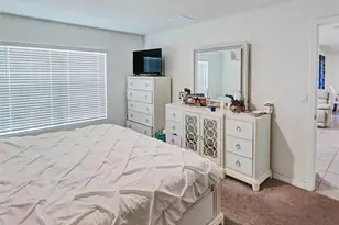 1202 Tahitian Sunrise Dr, Plant City, FL 33565 - Photo 11