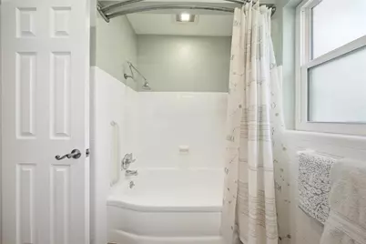 7700 16th Avenue N, Saint Petersburg, FL 33710 - Photo 21