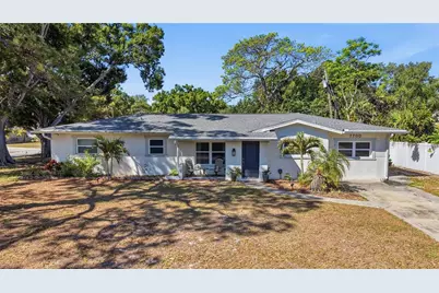 7700 16th Avenue N, Saint Petersburg, FL 33710 - Photo 1
