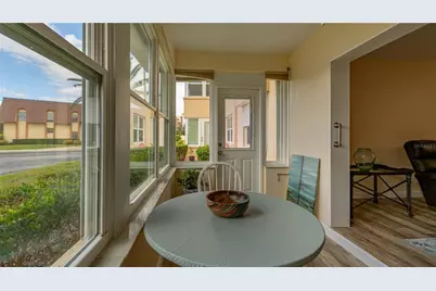 5020 Brittany Drive S #125, Saint Petersburg, FL 33715 - Photo 9