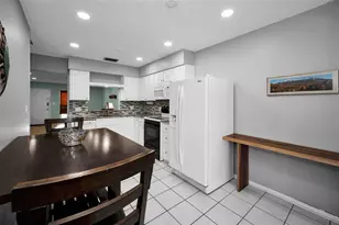 859 Oxford Ct, Dunedin, FL 34698 - Photo 13