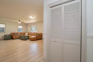 403 E Carolina Ave, Plant City, FL 33563 - Photo 13