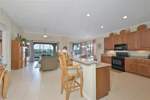 1330 Emerald Dunes Dr, Sun City Center, FL 33573 - Photo 13