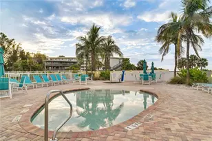 12000 Gulf Blvd, Treasure Island, FL 33706 - Photo 25