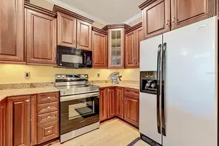 1027 Orca Ct, Holiday, FL 34691 - Photo 5