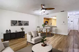 11237 Cedar Hollow Ln, Tampa, FL 33618 - Photo 3