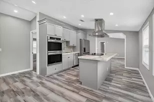 31326 Tyndall Rd, Wesley Chapel, FL 33545 - Photo 13