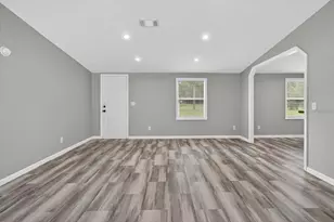 31326 Tyndall Rd, Wesley Chapel, FL 33545 - Photo 7