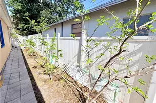 1150 Oakwood Dr, Dunedin, FL 34698 - Photo 41