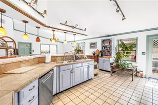 216 16th Ave SE, Saint Petersburg, FL 33701 - Photo 13