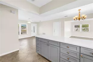 7145 16th St N, Saint Petersburg, FL 33702 - Photo 9