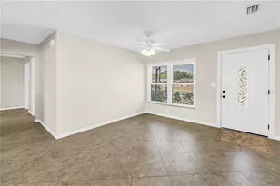 7145 16th St N, Saint Petersburg, FL 33702 - Photo 5