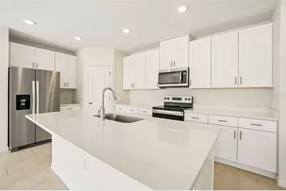 12574 Hourglass Way, Dade City, FL 33525 - Photo 11