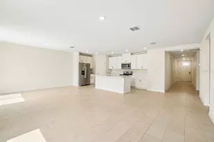 12574 Hourglass Wy, Dade City, FL 33525 - Photo 9