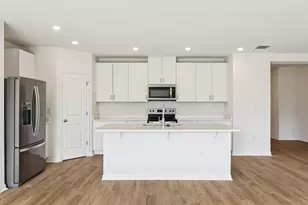 12574 Hourglass Wy, Dade City, FL 33525 - Photo 9