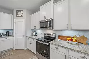 5716 Flagstone Trl, Palmetto, FL 34221 - Photo 9