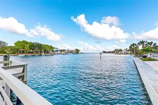 1365 Snell Isle Blvd NE, Saint Petersburg, FL 33704 - Photo 29