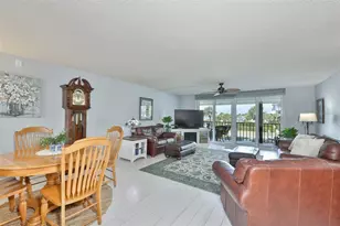 1581 Gulf Blvd, Clearwater Beach, FL 33767 - Photo 9