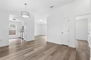 4907 Bradford Ln, Tampa, FL 33624 - Photo 5