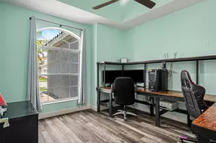 1656 Pinyon Pine Dr, Sarasota, FL 34240 - Photo 23