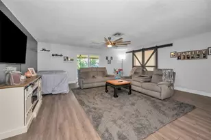 3011 Shadow Oaks Dr, Holiday, FL 34690 - Photo 9