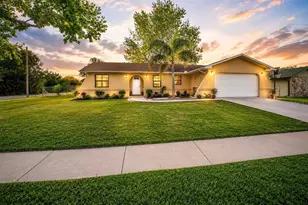 3011 Shadow Oaks Dr, Holiday, FL 34690 - Photo 1