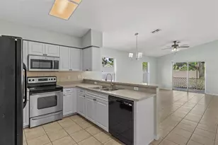 7814 Brisbane Ct, New Port Richey, FL 34654 - Photo 5
