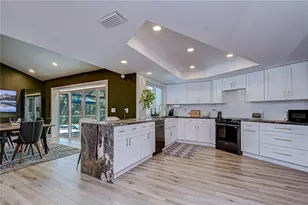 4315 Northpark Dr, Tampa, FL 33624 - Photo 9
