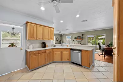 3217 W Bay Avenue, Tampa, FL 33611 - Photo 13