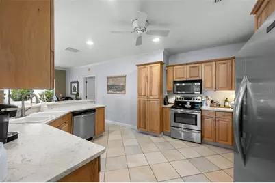 3217 W Bay Avenue, Tampa, FL 33611 - Photo 15