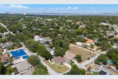 3217 W Bay Avenue, Tampa, FL 33611 - Photo 57