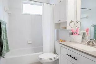 10304 Birdwatch Dr, Tampa, FL 33647 - Photo 19