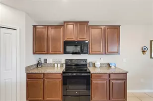 2202 4th St SW, Ruskin, FL 33570 - Photo 7
