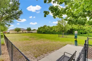 2202 4th St SW, Ruskin, FL 33570 - Photo 23