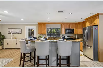 8315 Terracewood Circle, Tampa, FL 33615 - Photo 7